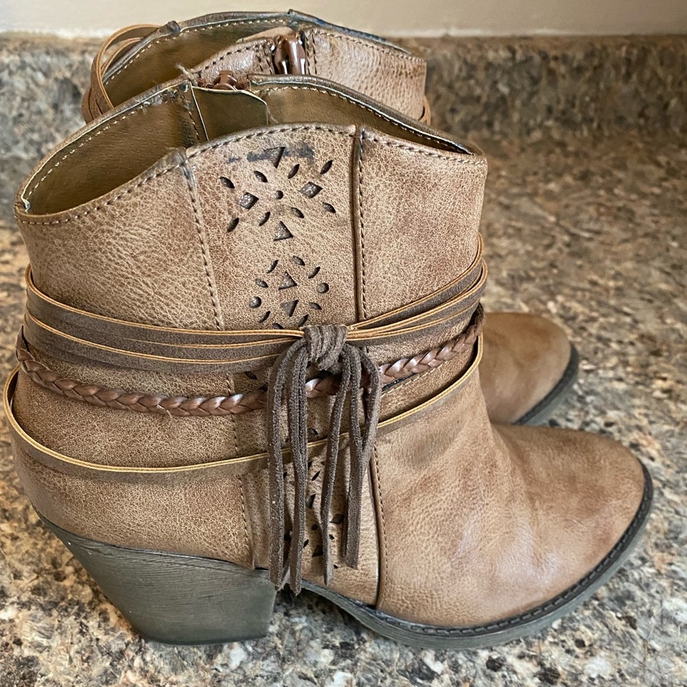 Maurices boots
